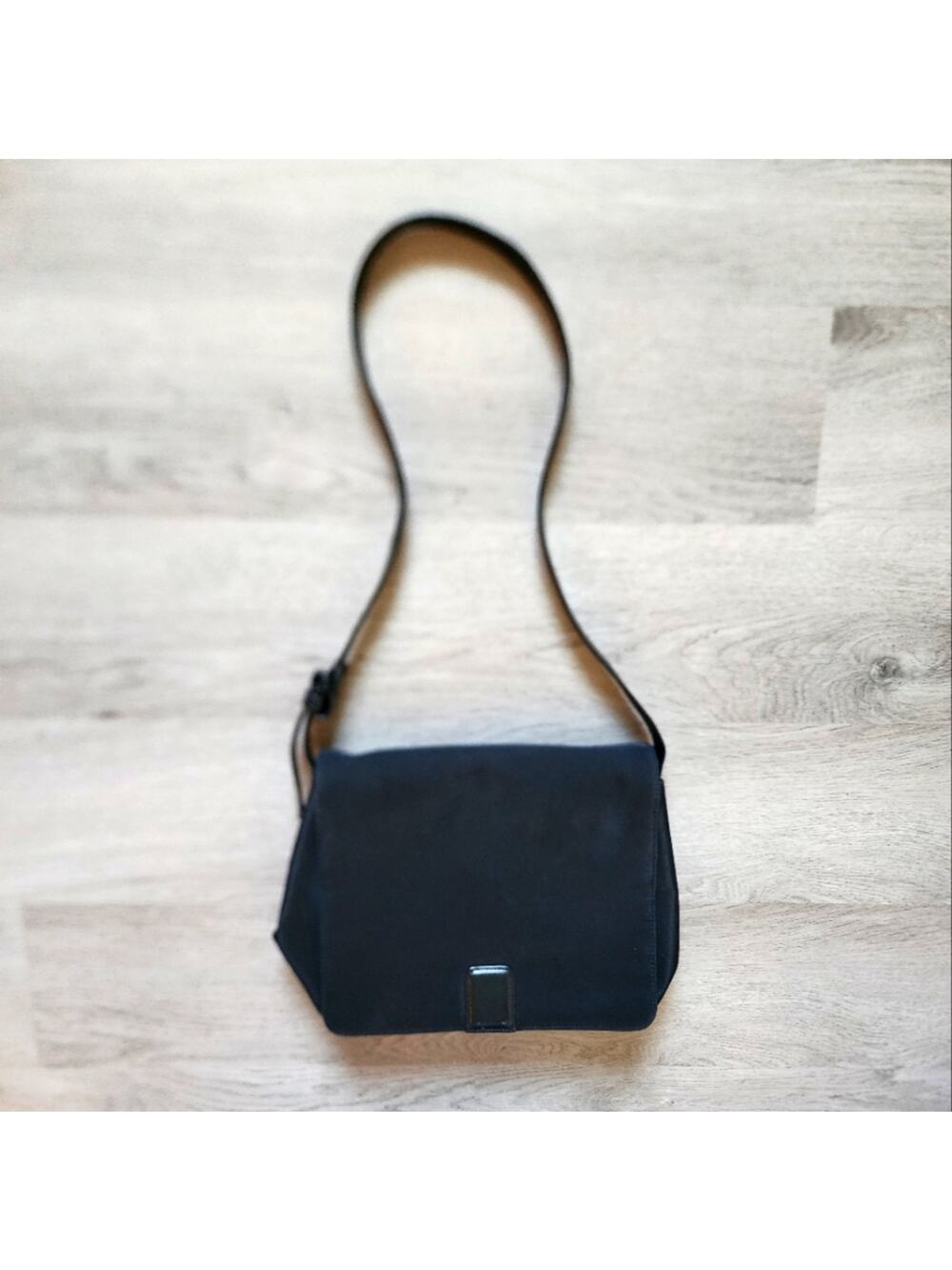 Women's Vintage Solid Black Shoulder Crossbody Messenger Casual Everyday Handbag
